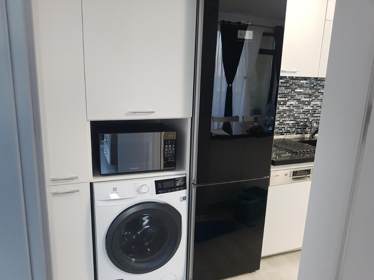 Panoramis Promenada-Cezar Apartment Năvodari Екстериор снимка
