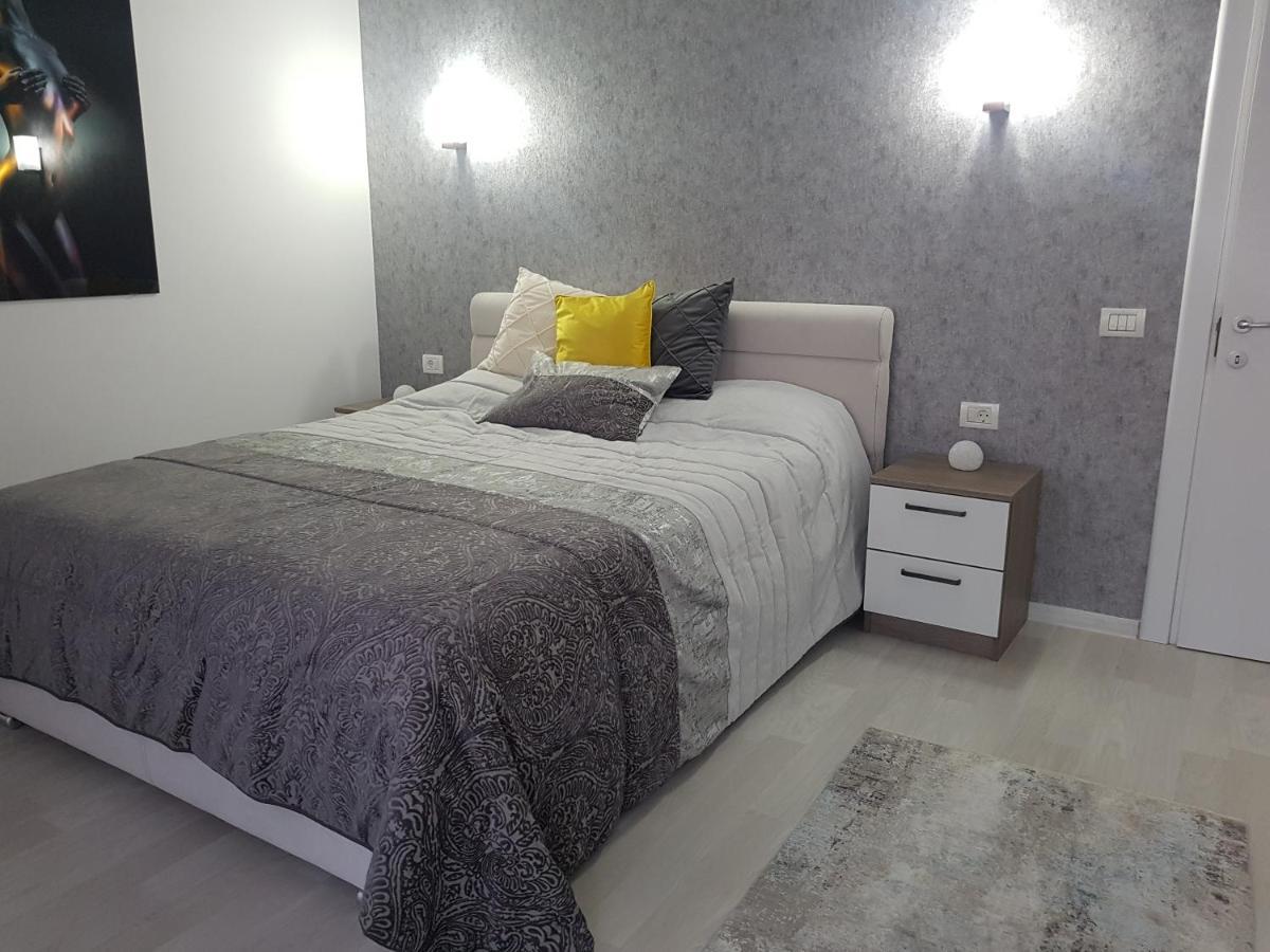 Panoramis Promenada-Cezar Apartment Năvodari Екстериор снимка