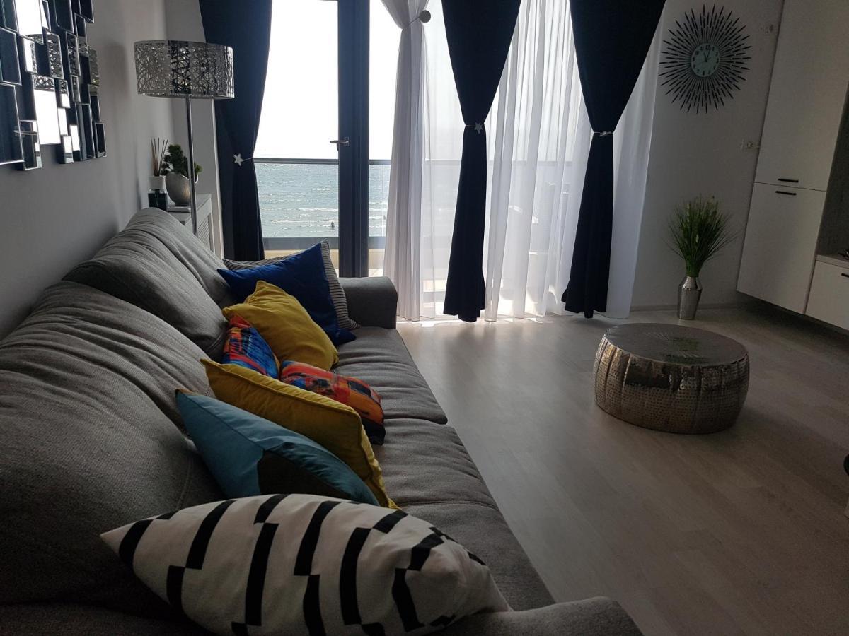Panoramis Promenada-Cezar Apartment Năvodari Екстериор снимка
