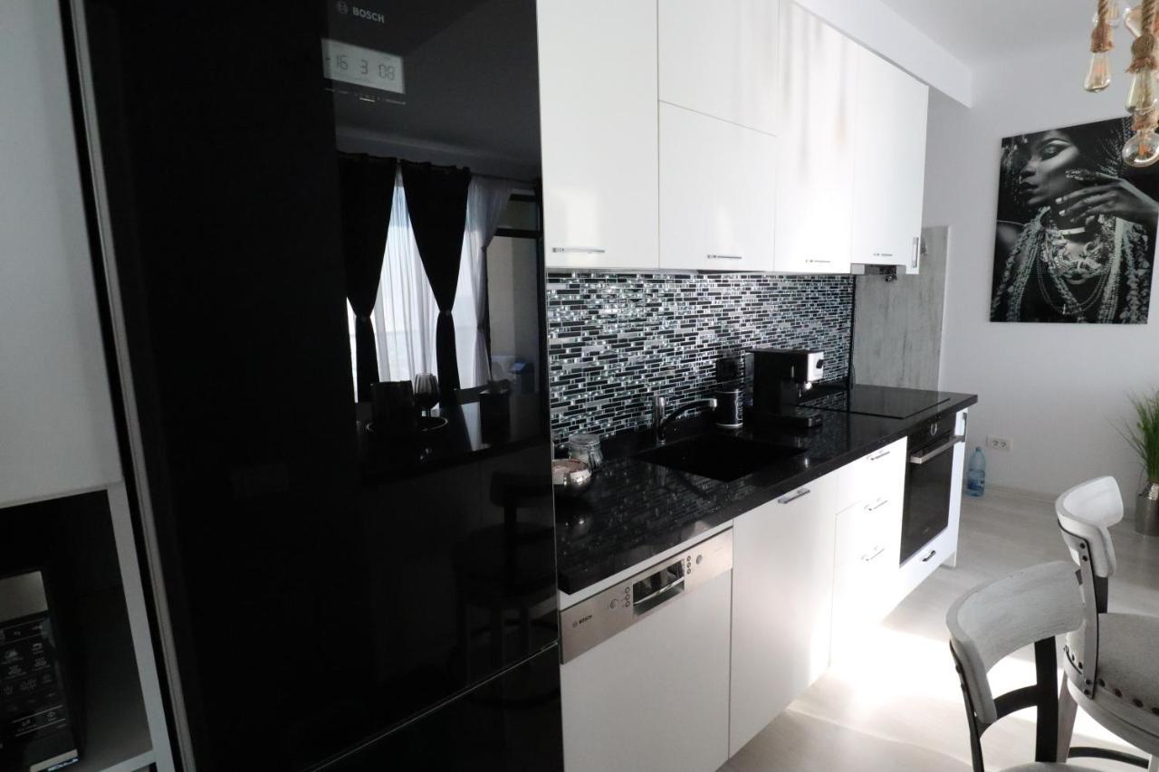 Panoramis Promenada-Cezar Apartment Năvodari Екстериор снимка